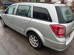 Silber Gebraucht 2009 Opel Astra Edition Kombi | 1.450 € (Guter Preis)