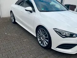 Mercedes CLA200