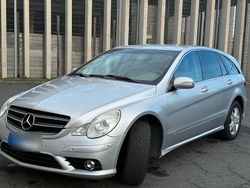 Silber Gebraucht 2009 Mercedes R320 Van / Kleinbus | 9.499 € (Teuer)