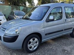 Grau Gebraucht 2004 Citroën Berlingo Van / Kleinbus | 3.499 € (Teuer)