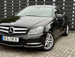 Obsidianschwarz Gebraucht 2011 Mercedes C180 Coupé | 9.990 €