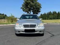 Silber Gebraucht 2001 Mercedes C180 Kombi | 900 €