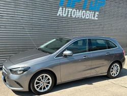 Grau Gebraucht 2020 Mercedes B220 Van / Kleinbus | 24.400 € (Guter Preis)