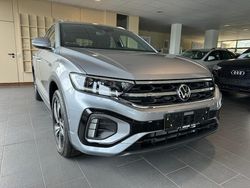 Pyritsilber metallic Gebraucht 2024 VW T-Roc R-line SUV | 34.850 € (Fairer Preis)