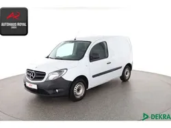 Weiss Gebraucht 2021 Mercedes Citan 108 Van | 14.879 € (Fairer Preis)