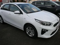 Weiß Gebraucht 2020 Kia Ceed Edition 7 Limousine | 11.111 € (Fairer Preis)