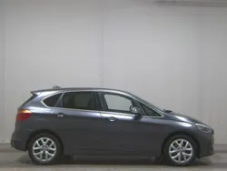 Grau Gebraucht 2020 BMW 218 Active Tourer Luxury Line Van / Kleinbus | 14.480 € (Guter Preis)