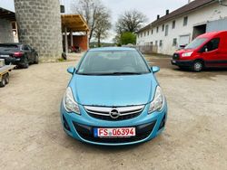 Blau Gebraucht 2011 Opel Corsa Kleinwagen | 1.250 € (Teuer)