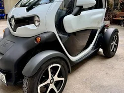 Weiß Gebraucht 2021 Renault Twizy Kleinwagen | 8.900 €