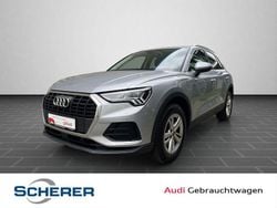 Silber (metallic) Gebraucht 2021 Audi Q3 Ambiente SUV | 29.450 € (Fairer Preis)