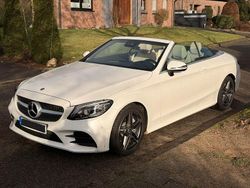 Weiß Gebraucht 2022 Mercedes C200 AMG Cabrio | 34.600 € (Fairer Preis)