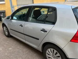 Silber Gebraucht 2005 VW Golf V Comfortline Kleinwagen | 3.500 € (Fairer Preis)
