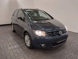 Blau Gebraucht 2012 VW Golf VII Style Limousine | 8.900 € (Guter Preis)