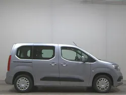 Grau Gebraucht 2020 Opel Combo Life Edition Van / Kleinbus | 9.980 € (Guter Preis)