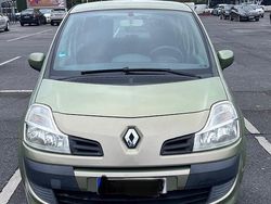 Grün Gebraucht 2008 Renault Modus Dynamique Van / Kleinbus | 2.299 € (Fairer Preis)