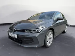 Delfingrau metallic Neu 2025 VW Golf VIII Life Limousine | 28.750 € (Guter Preis)