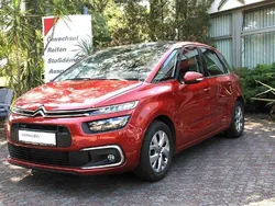 Lackierung rot rubi/typ aussen Gebraucht 2017 Citroën C4 Picasso SELECTION Van / Kleinbus | 11.950 € (Etwas zu teuer)