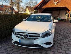Weiß Gebraucht 2014 Mercedes A180 Kleinwagen | 12.500 € (Fairer Preis)