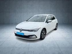 Pure white Gebraucht 2024 VW Golf VIII Move Limousine | 23.277 € (Superpreis)