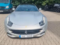 Grau Gebraucht 2015 Ferrari FF | 169.999 € (Teuer)