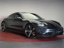 Grau Gebraucht 2020 Porsche Taycan Turbo S Limousine | 81.990 € (Superpreis)