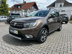 Braun Gebraucht 2019 Dacia Sandero Celebration Kleinwagen | 10.990 € (Teuer)
