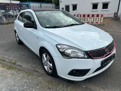 Carraraweiss Gebraucht 2011 Kia Ceed Edition 7 Kleinwagen | 3.150 € (Guter Preis)