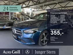 Blau Gebraucht 2022 Mercedes B250 Van / Kleinbus | 29.750 € (Guter Preis)