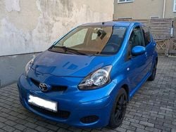 Blau Gebraucht 2009 Toyota Aygo Kleinwagen | 3.300 € (Fairer Preis)