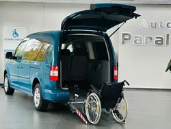 Lambadagrün Gebraucht 2010 VW Caddy Maxi Life Team Van / Kleinbus | 22.950 €