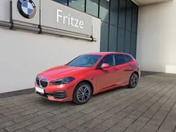 Rot Gebraucht 2023 BMW 118 Sport Line Kleinwagen | 34.935 €