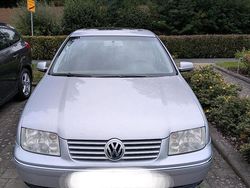 Silber Gebraucht 2025 VW Bora Limousine | 5.500 €