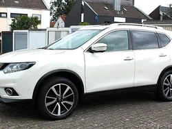 Weiß Gebraucht 2017 Nissan X-Trail Tekna SUV | 12.980 € (Guter Preis)
