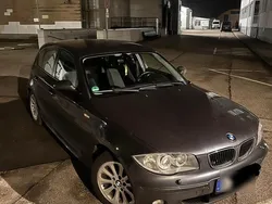 Grau Gebraucht 2005 BMW 118 Kleinwagen | 5.000 € (Fairer Preis)