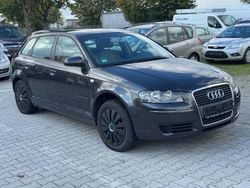 Grau Gebraucht 2005 Audi A3 Sportback Attraction Kleinwagen | 1.790 € (Superpreis)