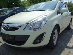 Weiß Gebraucht 2011 Opel Corsa Satellite Kleinwagen | 1.290 € (Superpreis)