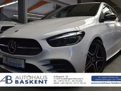 Weiß Gebraucht 2024 Mercedes B200 AMG line Van / Kleinbus | 31.980 € (Etwas zu teuer)