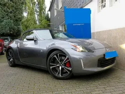 Grau Gebraucht 2018 Nissan 370Z Pack Cabrio | 32.500 € (Fairer Preis)