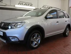Silber Gebraucht 2018 Dacia Logan MCV Stepway Limousine | 10.875 € (Fairer Preis)
