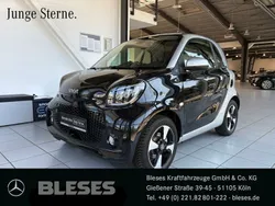 Schwarz Gebraucht 2024 Smart ForTwo Electric Drive Exclusive Coupé | 15.900 € (Fairer Preis)
