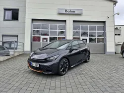 Quasargrau Gebraucht 2023 Cupra Born Kleinwagen | 32.700 € (Fairer Preis)