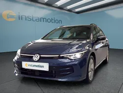 Blau Gebraucht 2024 VW Golf VIII Kombi | 24.649 € (Guter Preis)