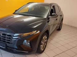 Phantom black (metallic) Gebraucht 2022 Hyundai Tucson Trend SUV | 24.490 € (Guter Preis)