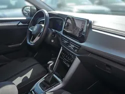 Grau Gebraucht 2024 VW T-Roc SUV | 21.449 € (Superpreis)