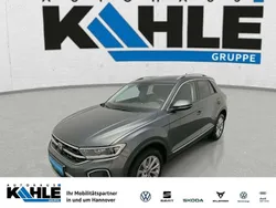 Indiumgrau metallic Gebraucht 2023 VW T-Roc Style SUV | 29.990 € (Fairer Preis)