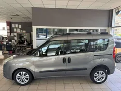 Grau Gebraucht 2012 Opel Combo Selection Van / Kleinbus | 6.990 € (Teuer)