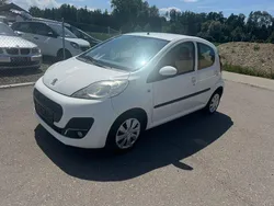 Weiß Gebraucht 2012 Peugeot 107 Active Kleinwagen | 3.500 € (Fairer Preis)