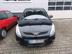 Schwarz Gebraucht 2012 Hyundai i20 Kleinwagen | 3.950 € (Fairer Preis)