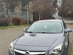 Grau Gebraucht 2016 Opel Insignia Edition Limousine | 6.200 € (Fairer Preis)
