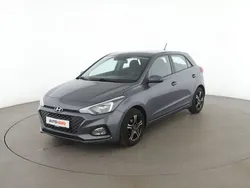 Grau Gebraucht 2018 Hyundai i20 Classic Limousine | 10.090 € (Fairer Preis)